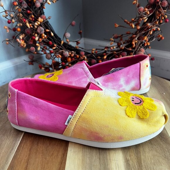 Toms Womens Alpargata Loafer Flat Sz 6.5 Fuchsia Rose Tie Dye Daisy Embroidery - Picture 1 of 11